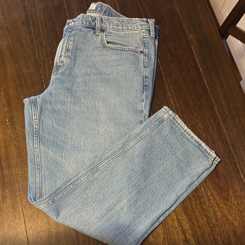 Abercrombie & Fitch Women's Straight Leg Jeans in Light Blue